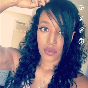 Meet your Posher, Erica